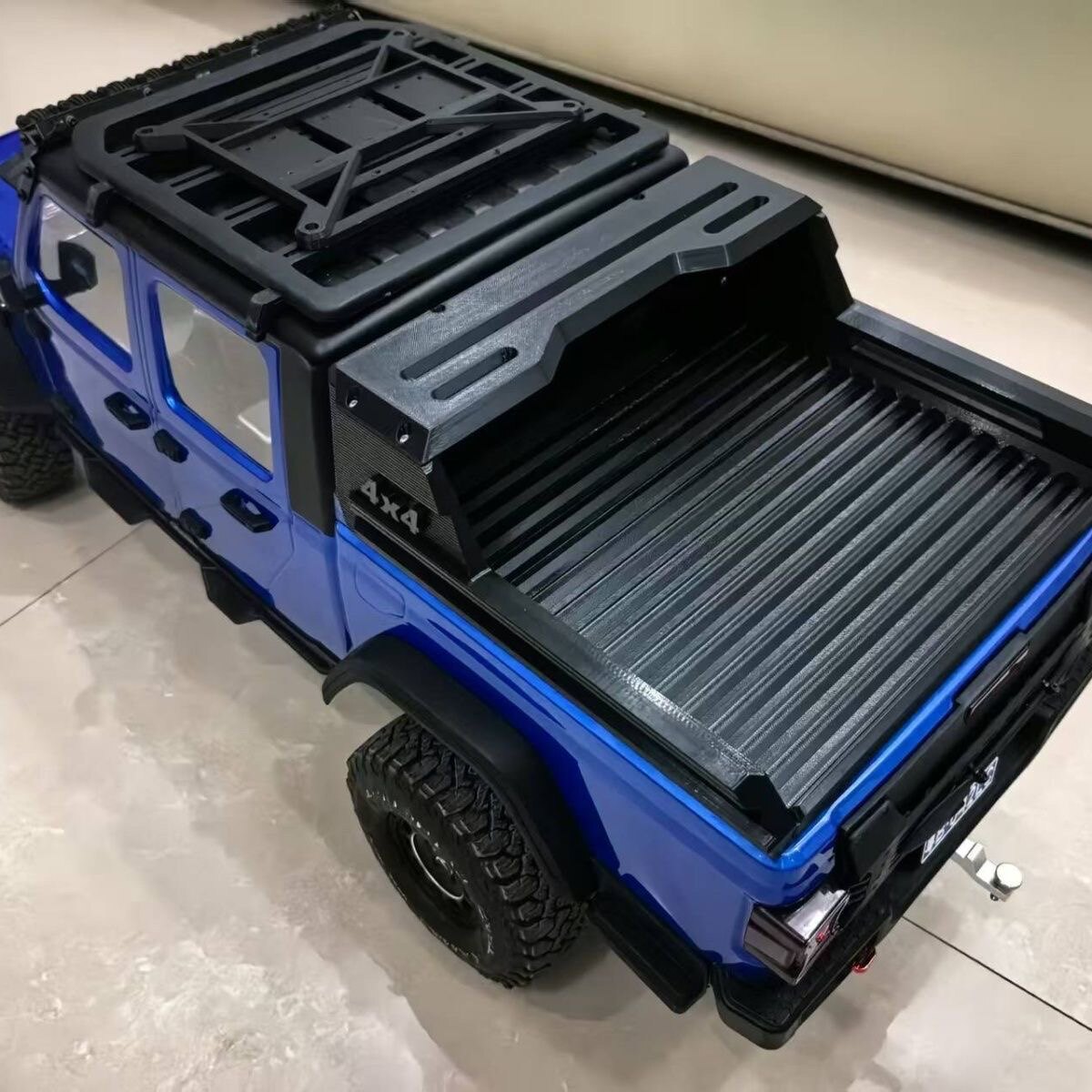 Cassone posteriore retrattile  - Rc Hobby Crawler recensione e prezzo
